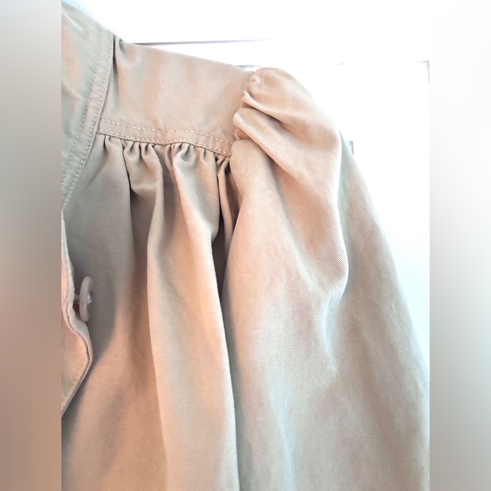 H&M PUFF-SLEEVED TWILL JACKET.  Still in stores at full price.  Worn once. - Picture 5 of 5